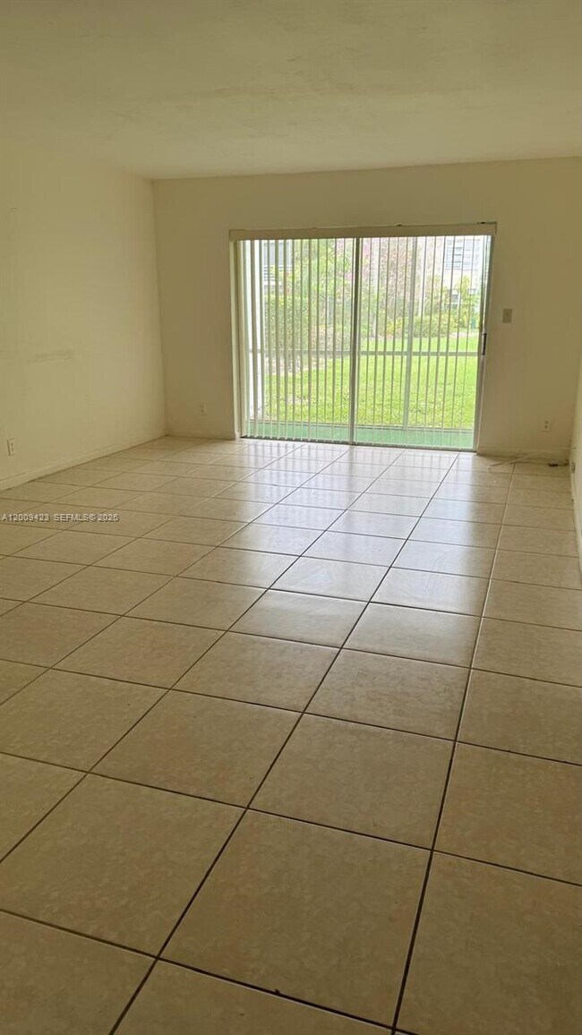 Photo - 3774 Inverrary Blvd Unit 105P