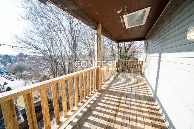 Photo - 32 Lawn St Unidad 3