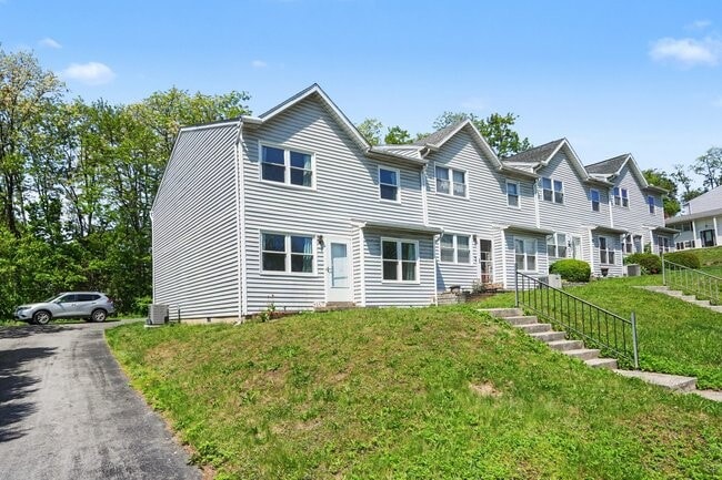 Photo - 54 N 62nd St