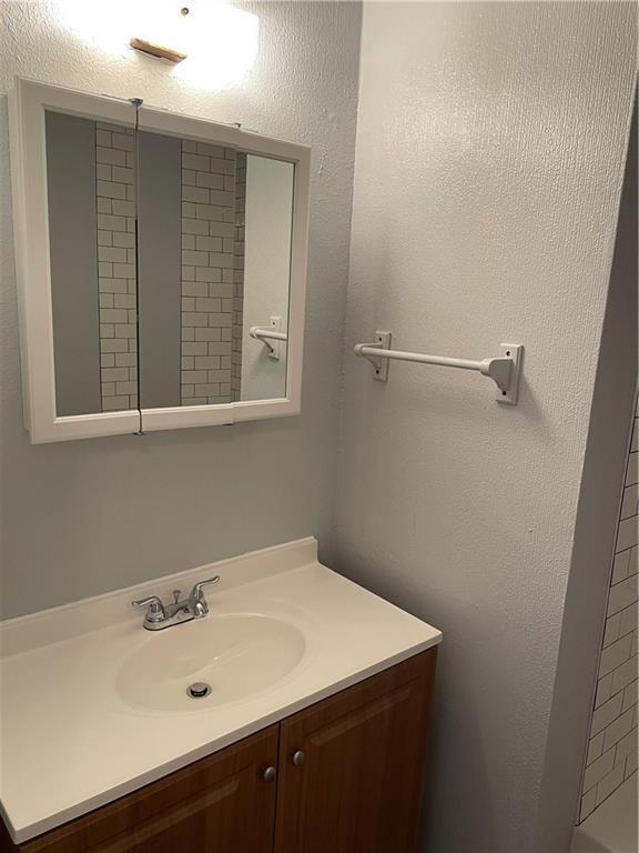 105 Meteor Dr