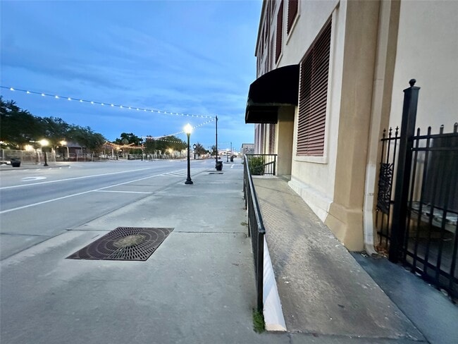 Building Photo - 801 6th St N Unit 301 Rental