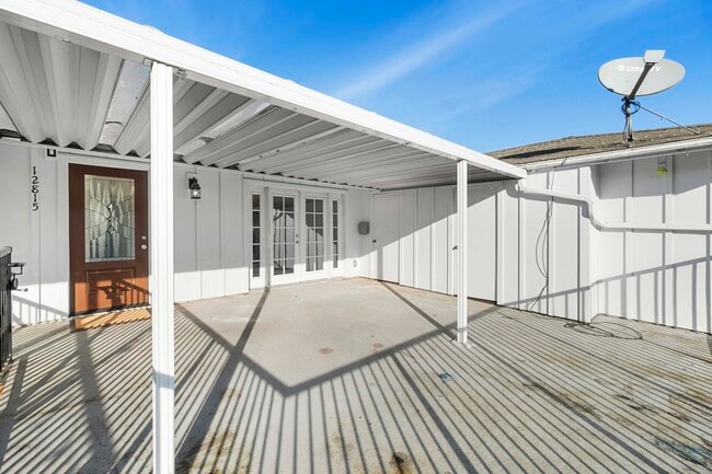 Deck - 12815 SE Stark St Unit Stark St