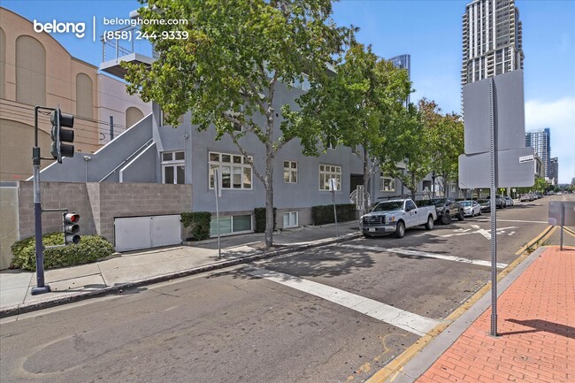 Photo - 702 Kettner Blvd