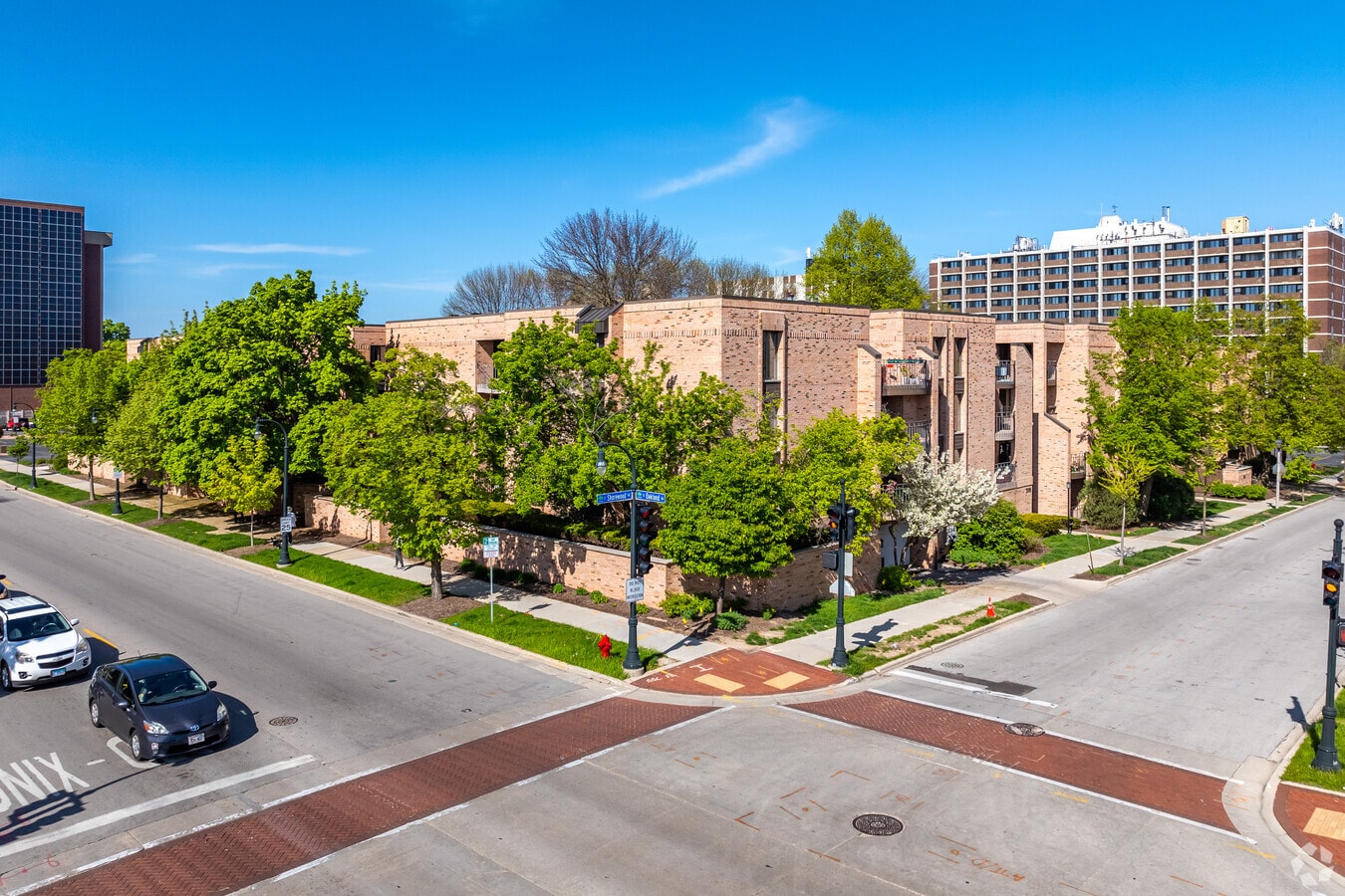 Eastwood - Eastwood Apartments