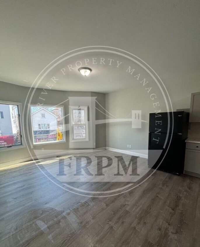 Photo - 1429 South Main St