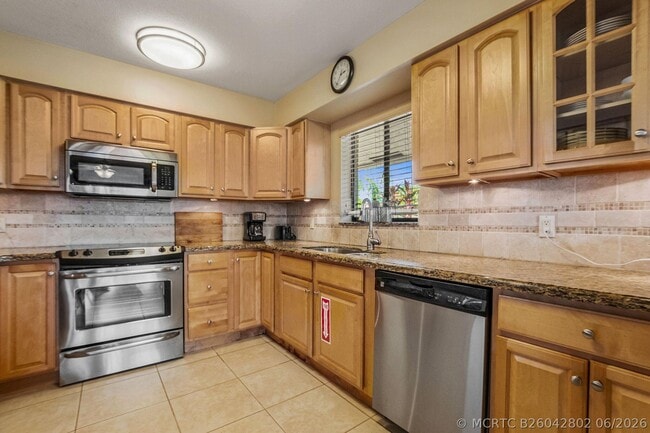 Photo - 4850 NE 25th Ave