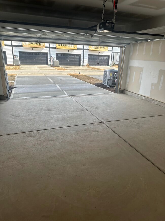 Photo - 405 Diversity Wy