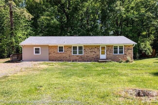 Photo - 234 Poplin St