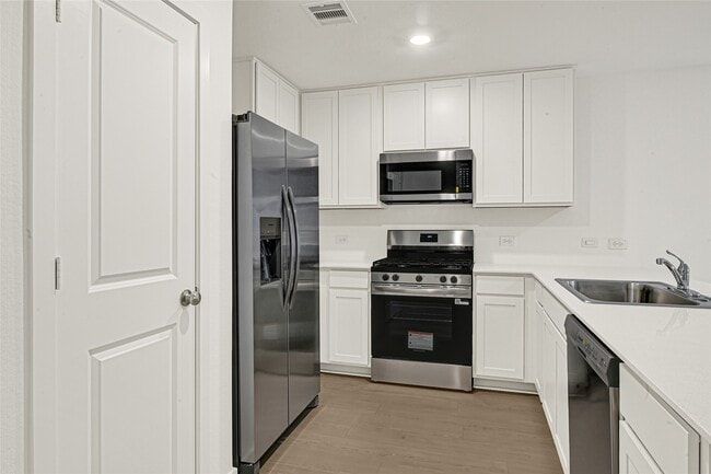 Photo - 9318 Speckled Trout Dr