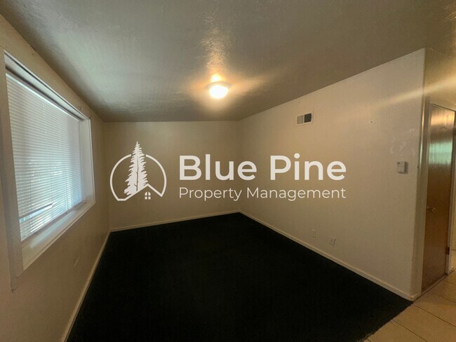 390 W 14th St Unit 9