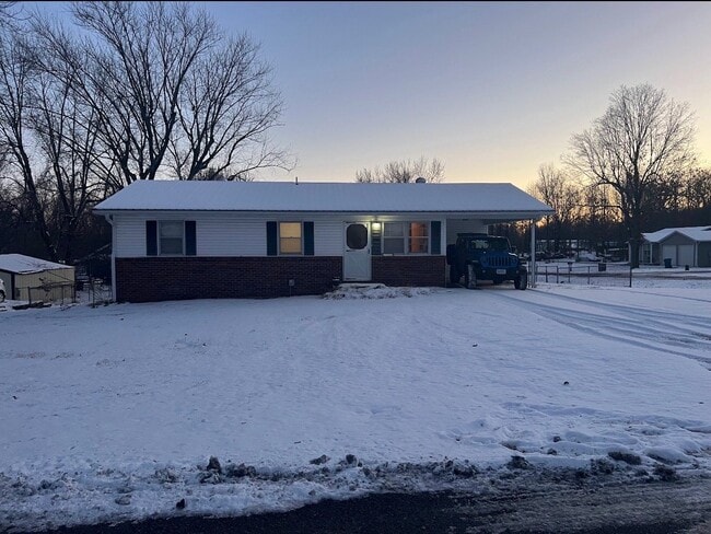 Building Photo - 17162 Betty Dr