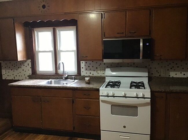 Photo - 120 Blake St Unit 2