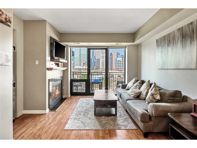 Building Photo - 500 500 E Grant St Unit 708 Rental