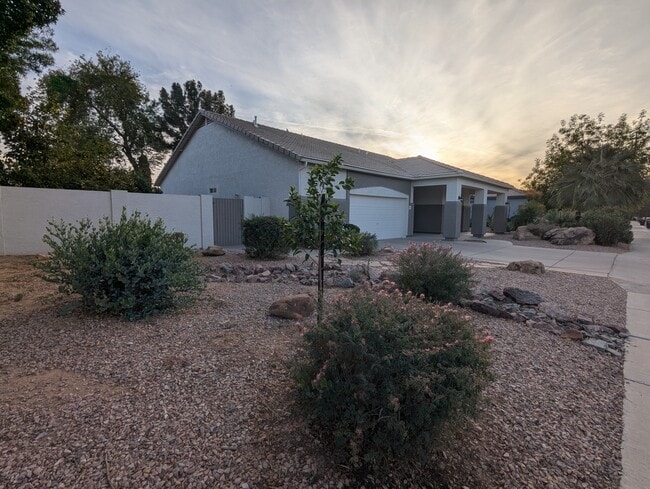 Photo - 267 E Smoke Tree Rd