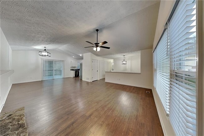 Photo - 989 Madison Terrace NW