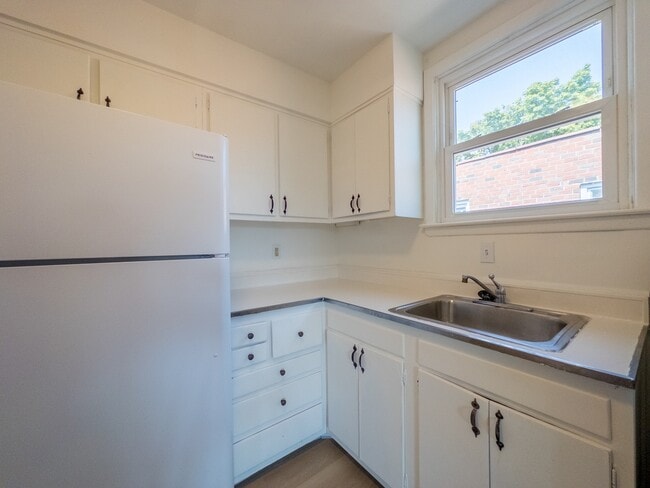 Photo - Hunter's & Cooke