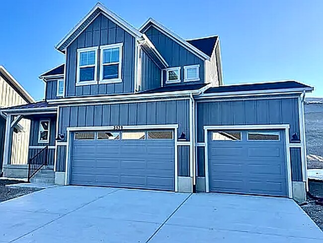 2528 N Wildflower Ln
