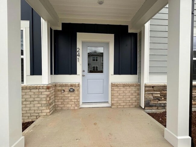Photo - 241 Ribbon Rail St