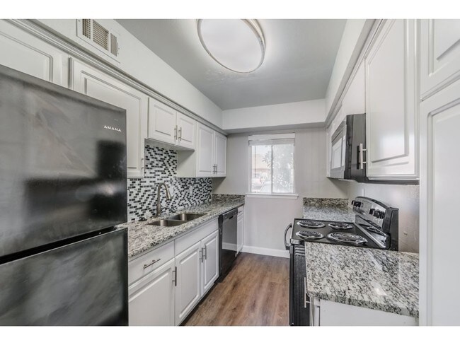 Photo - Shenandoah Apartments
