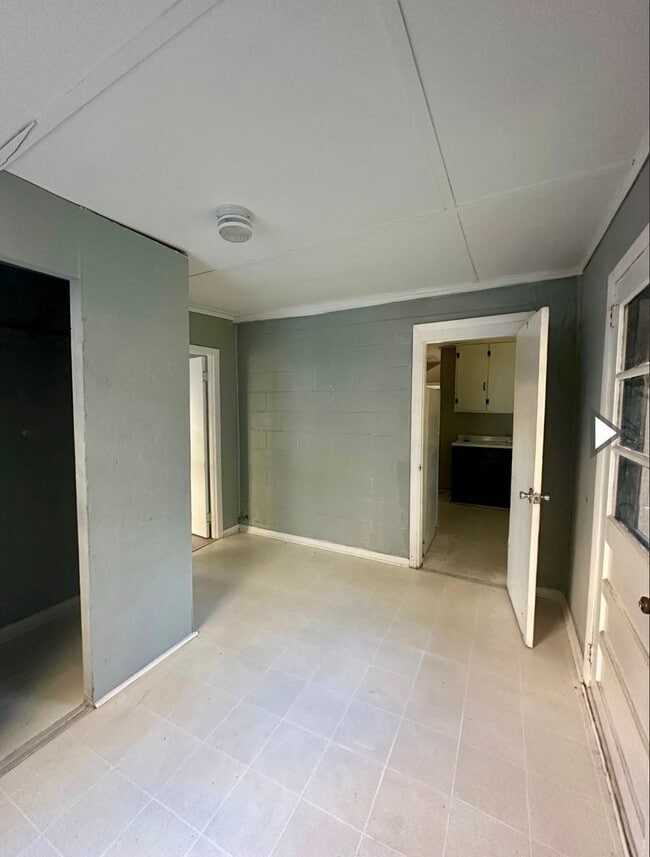 Photo - 3 Bed 1 Bath House