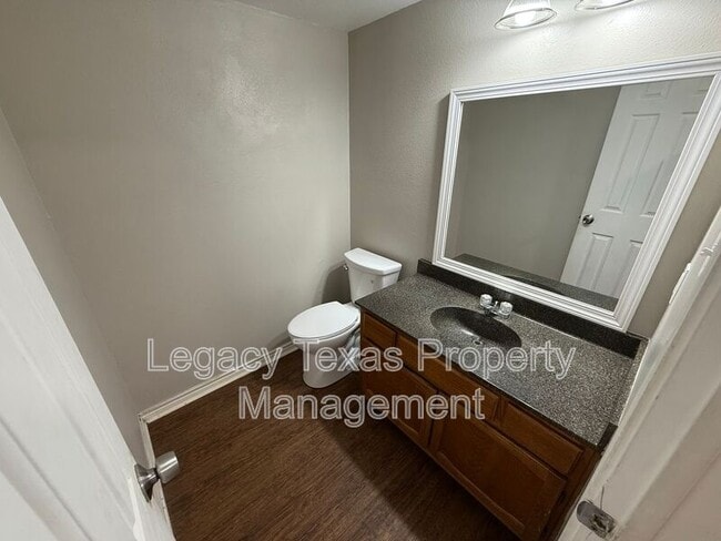Photo - 1610 Sun Valley Dr