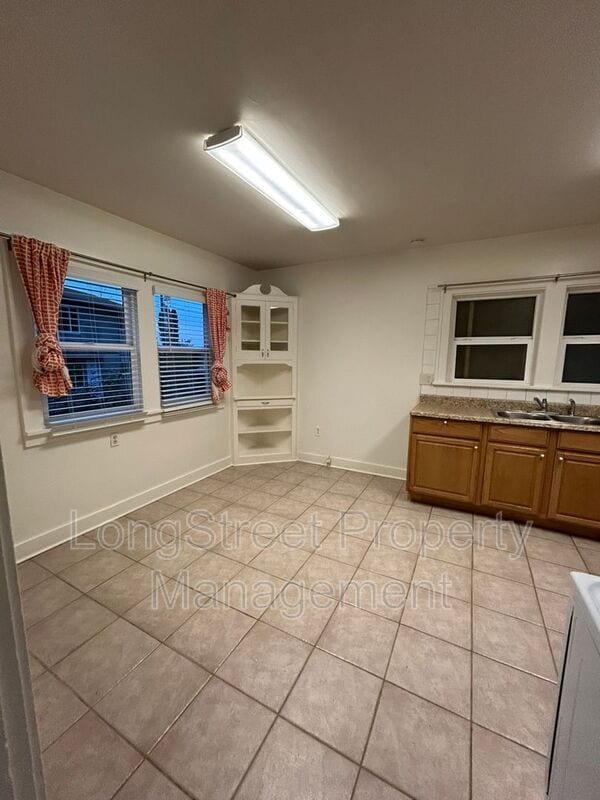 Photo - 11380 SW Greenburg Rd