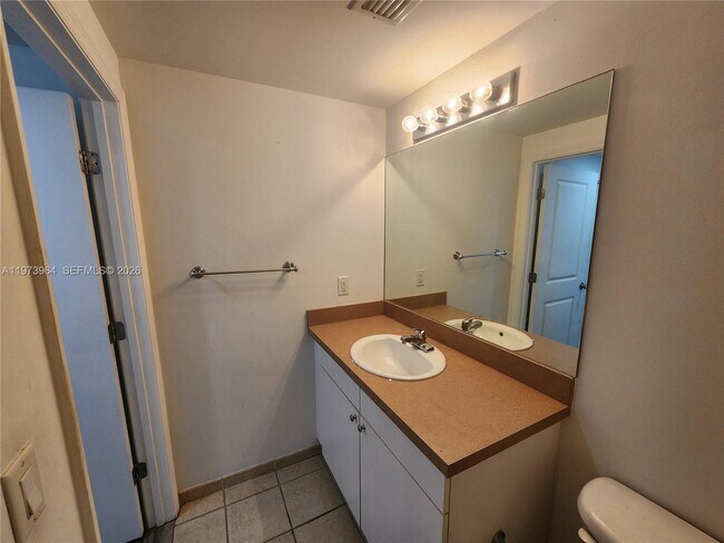 Photo - 1250 S Miami Ave Unidad 909