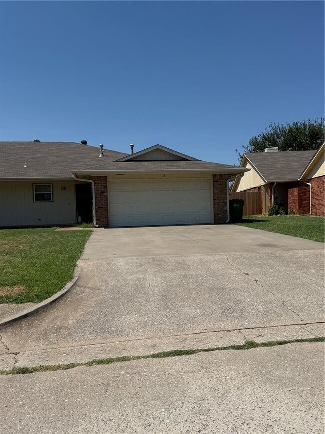 Building Photo - 1309 Summerton Pl