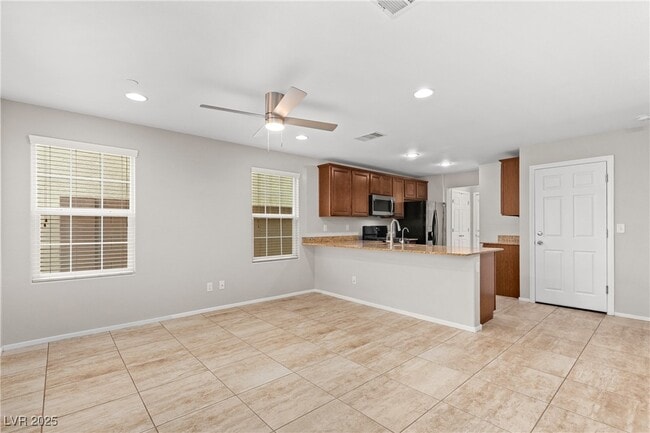 Building Photo - 675 Swift Eagle Ave