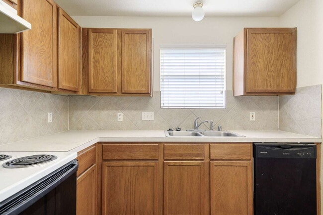 Photo - 203 Paradise Ln