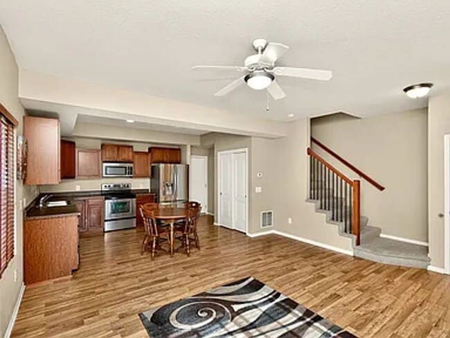Building Photo - West Des Moines 3 bedroom 2.5 bathroom Townhome for rent!