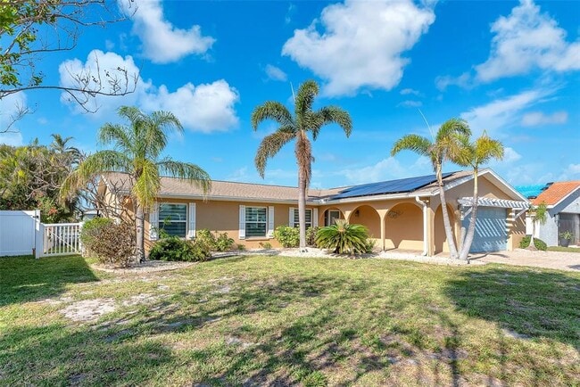 Photo - 1012 Spindle Palm Way