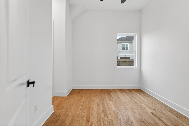 Photo - 1938 Laverne St