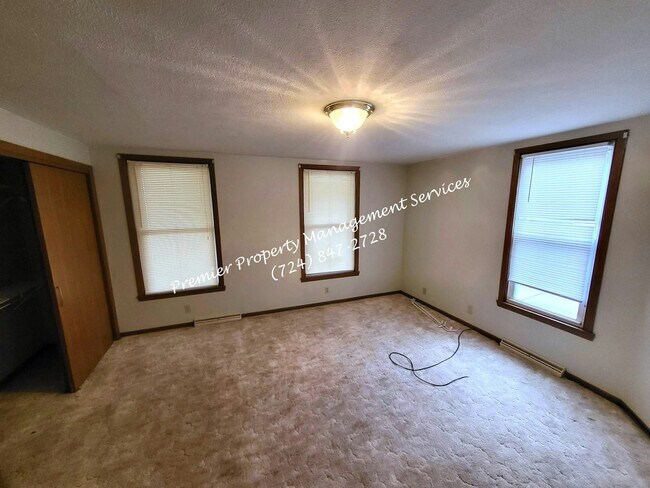 Photo - 300 Wampum Ave Unidad 1st Floor