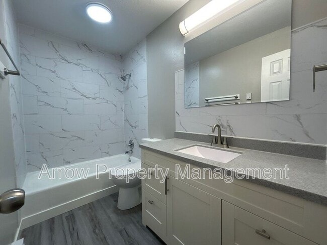 Photo - 222 Park Ave