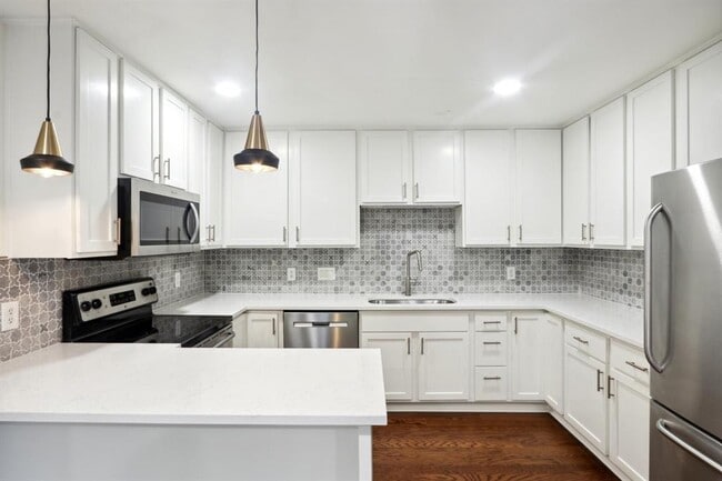 Photo - 2500 Steck Ave Condo Unit 28