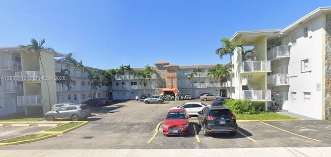 Building Photo - 5150 W 12th Ave Unit 206