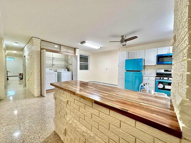 Photo - 902 Washington St Unit G