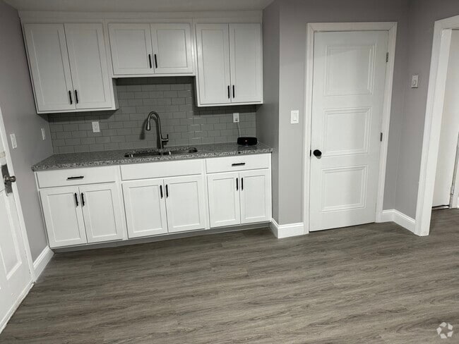 Building Photo - 16 Spring St Unit 16 Rental