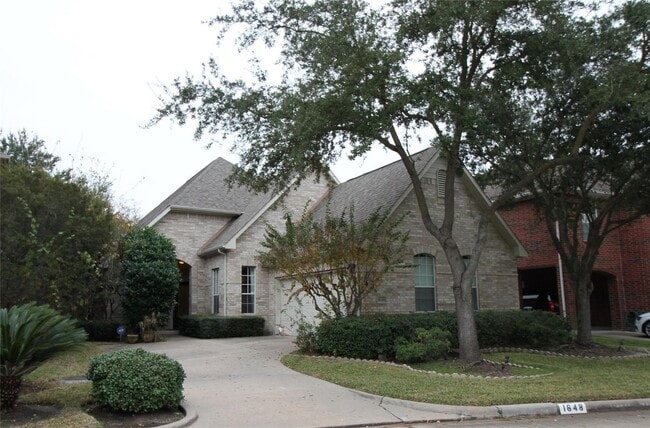 Building Photo - 1648 Lakeside Enclave Dr Rental