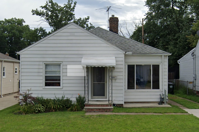 Building Photo - 1015 Dawnwood Dr Rental