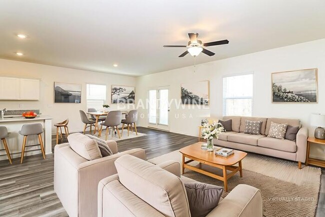 Photo - 534 Otway Lp