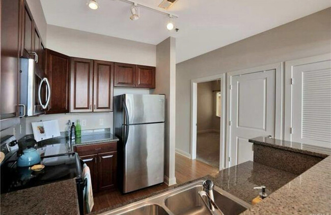 Photo - 1333 W Broad St Unidad 513 Rental