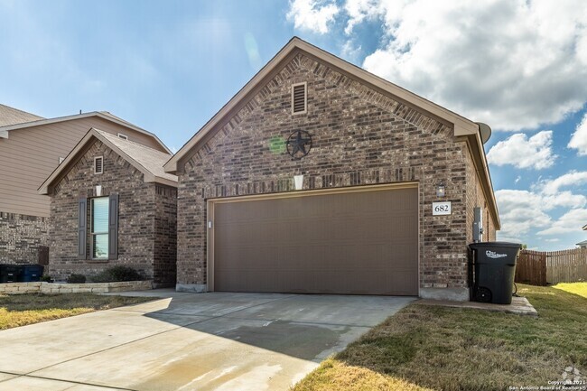 Building Photo - 682 Pond Springs Rental
