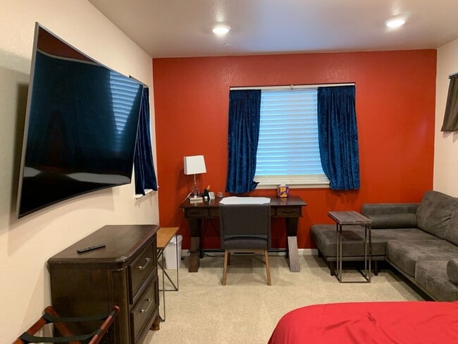 Photo - 210 Marshall Mews St