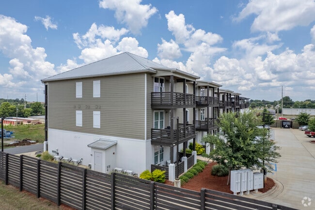 Building Photo - St. John Flats II Rental