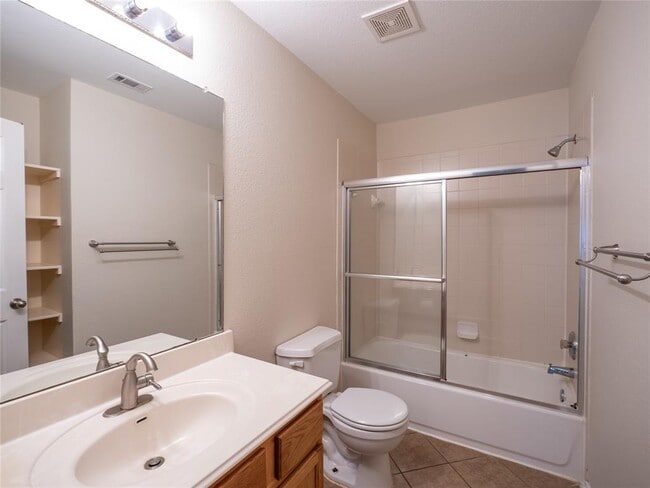 Photo - 1710 Lomita Dr