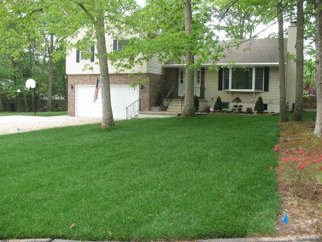 Photo - 13 Erma Dr