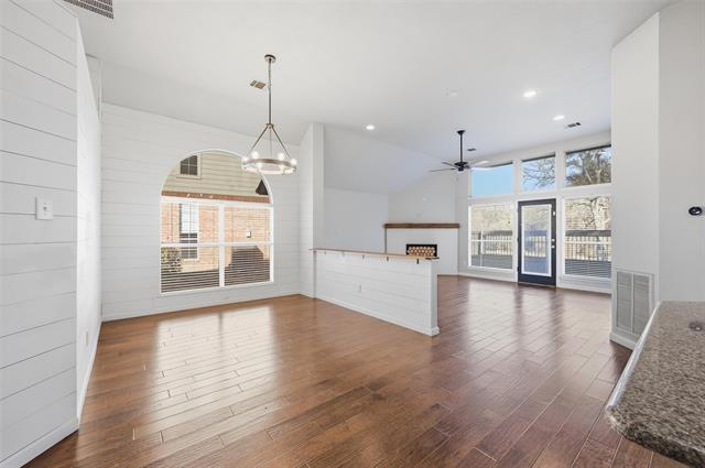 Photo - 2024 Brookville Ln