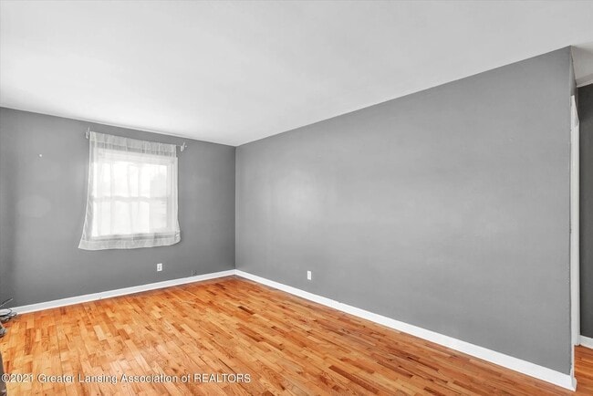 Photo - 1420 Snyder Rd